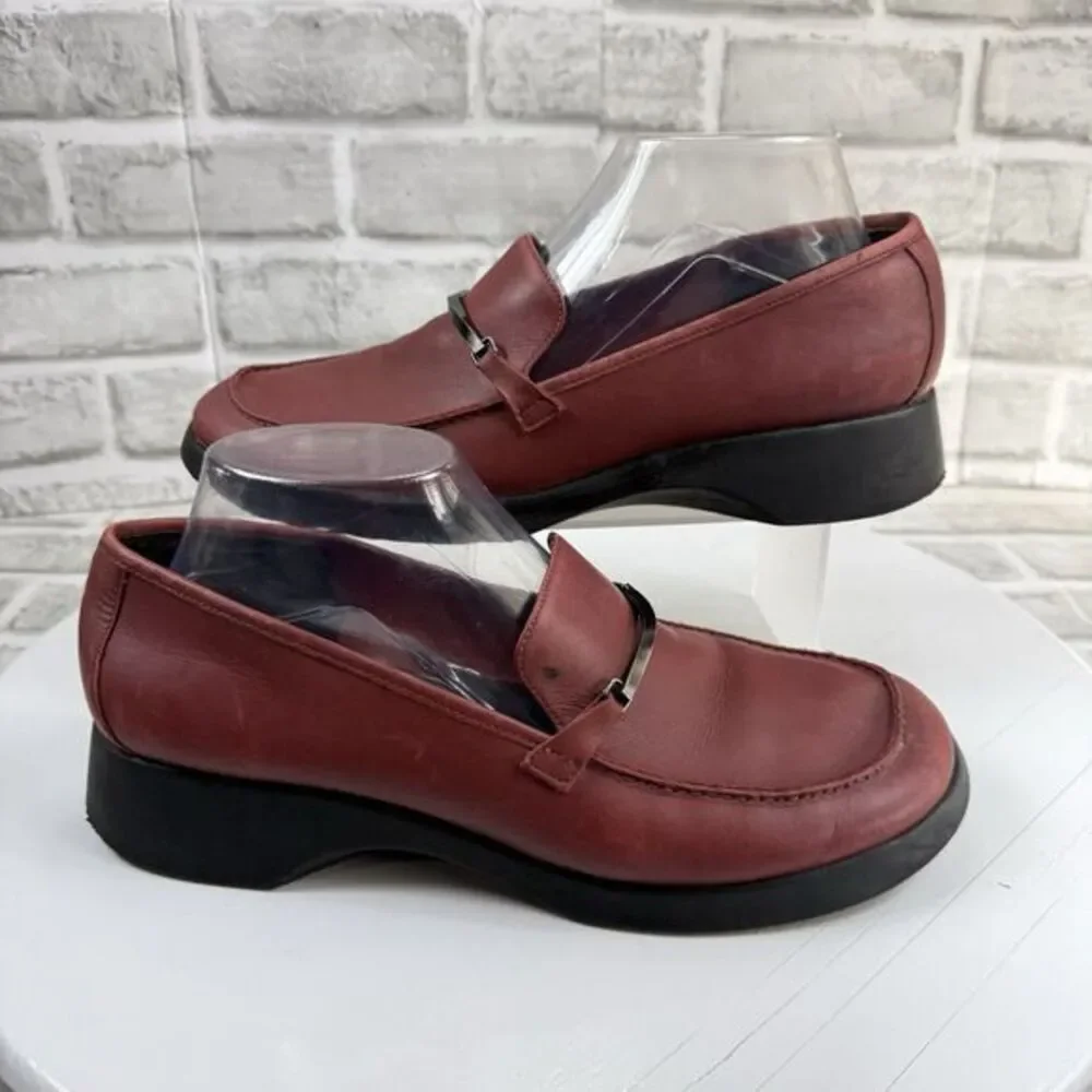 Bass Women’s Size 10 Red Leather Wedge Vintage 90s Comfort Loafers